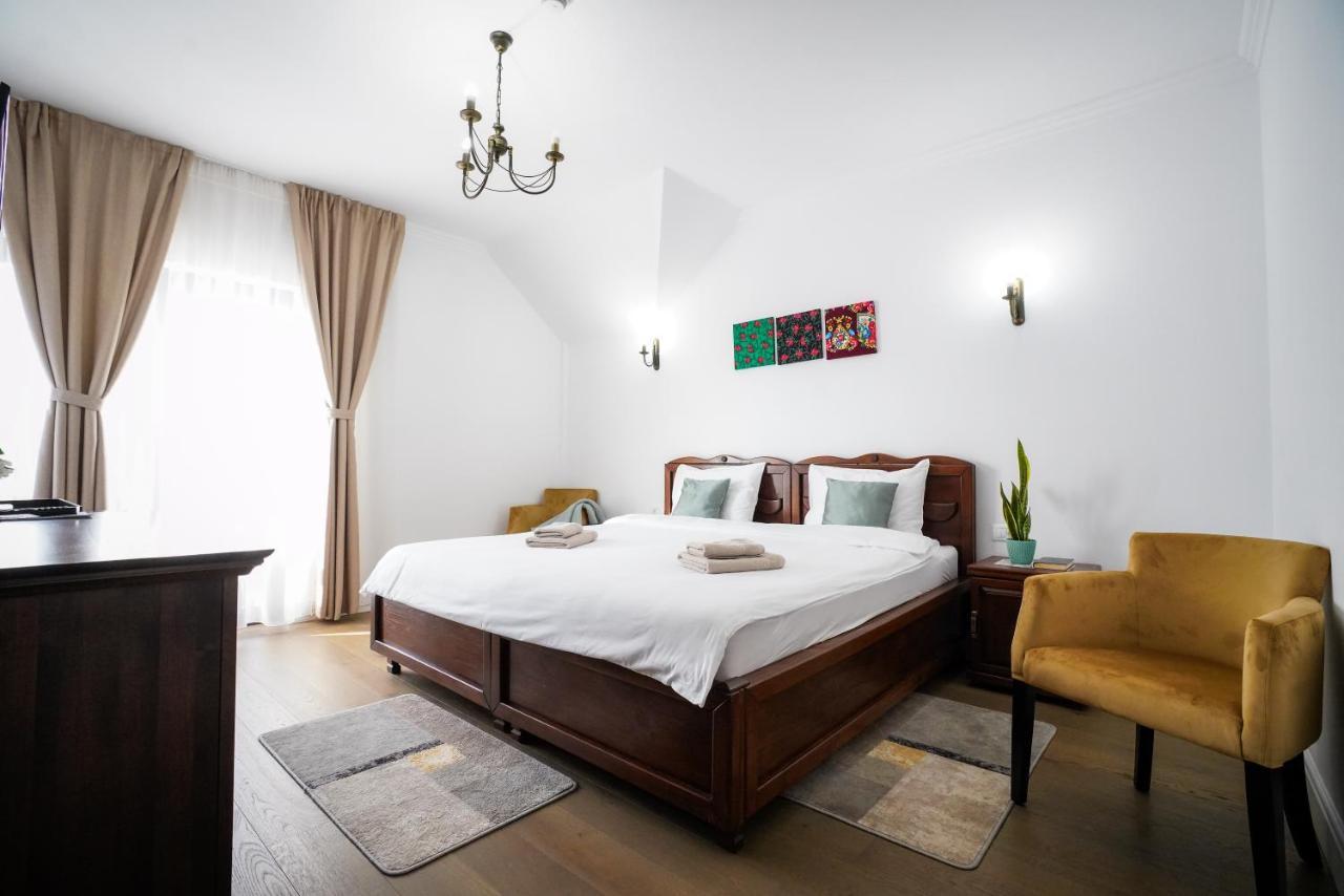 Hotel Yara Viseu de Sus Ngoại thất bức ảnh