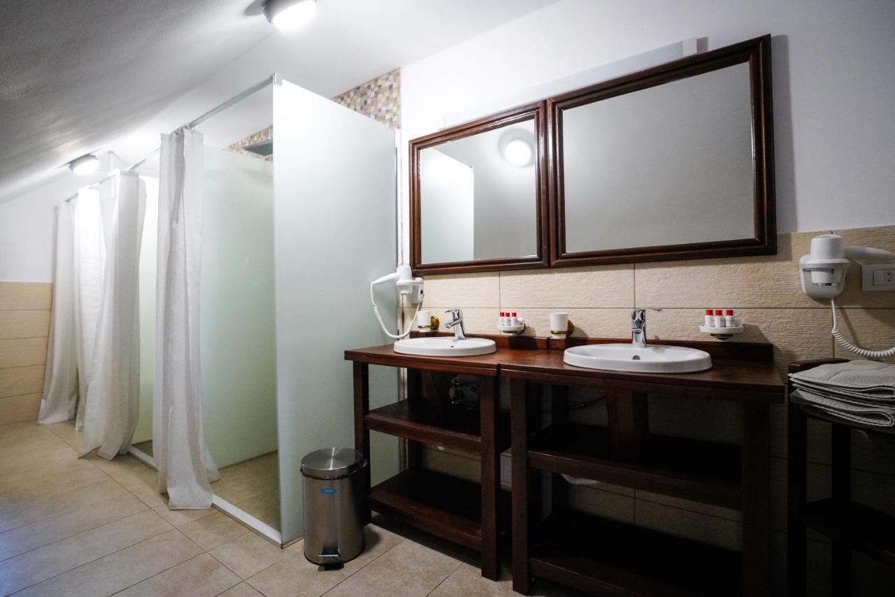 Hotel Yara Viseu de Sus Ngoại thất bức ảnh